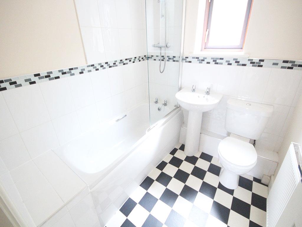 3 bedroom townhouse house SSTC in Foulridge - IMG_3655.jpg